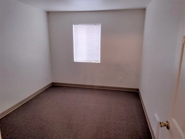 $302 | 450 J Street, Idaho Falls, ID 83402