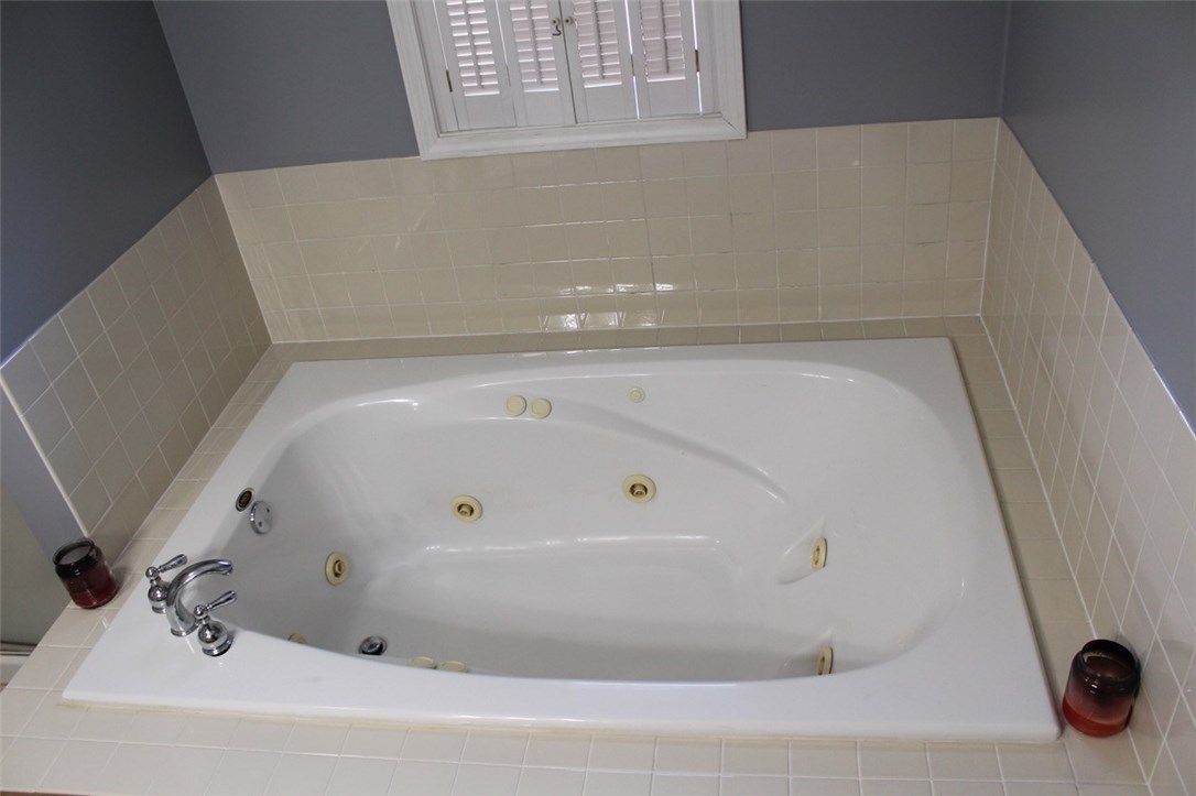 15 Cahoone Road Coventry, RI 02827 - Photo 18 of 28