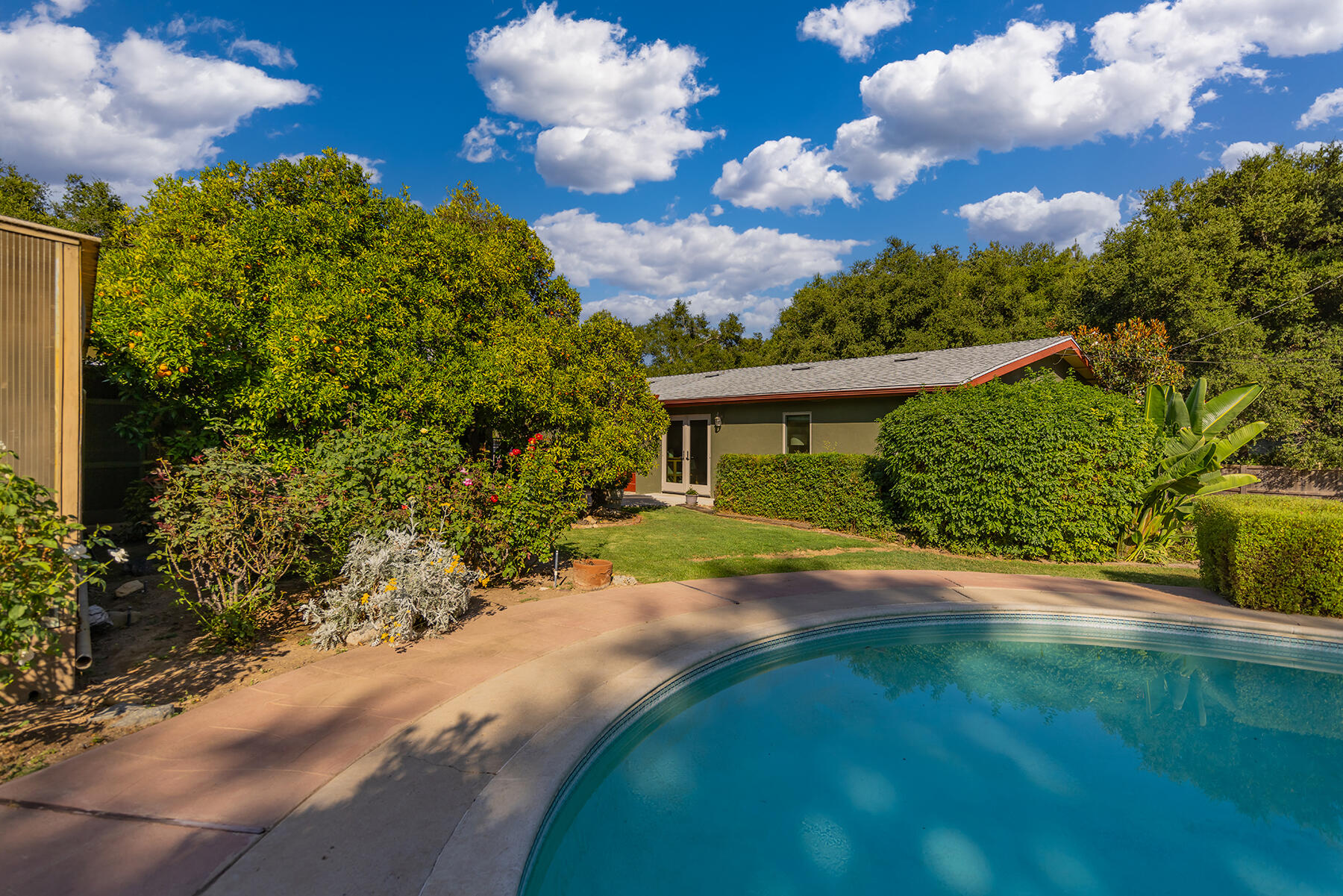 217 Sierra Road Ojai, CA 93023 - Photo 34 of 50 a view of a house with a yard