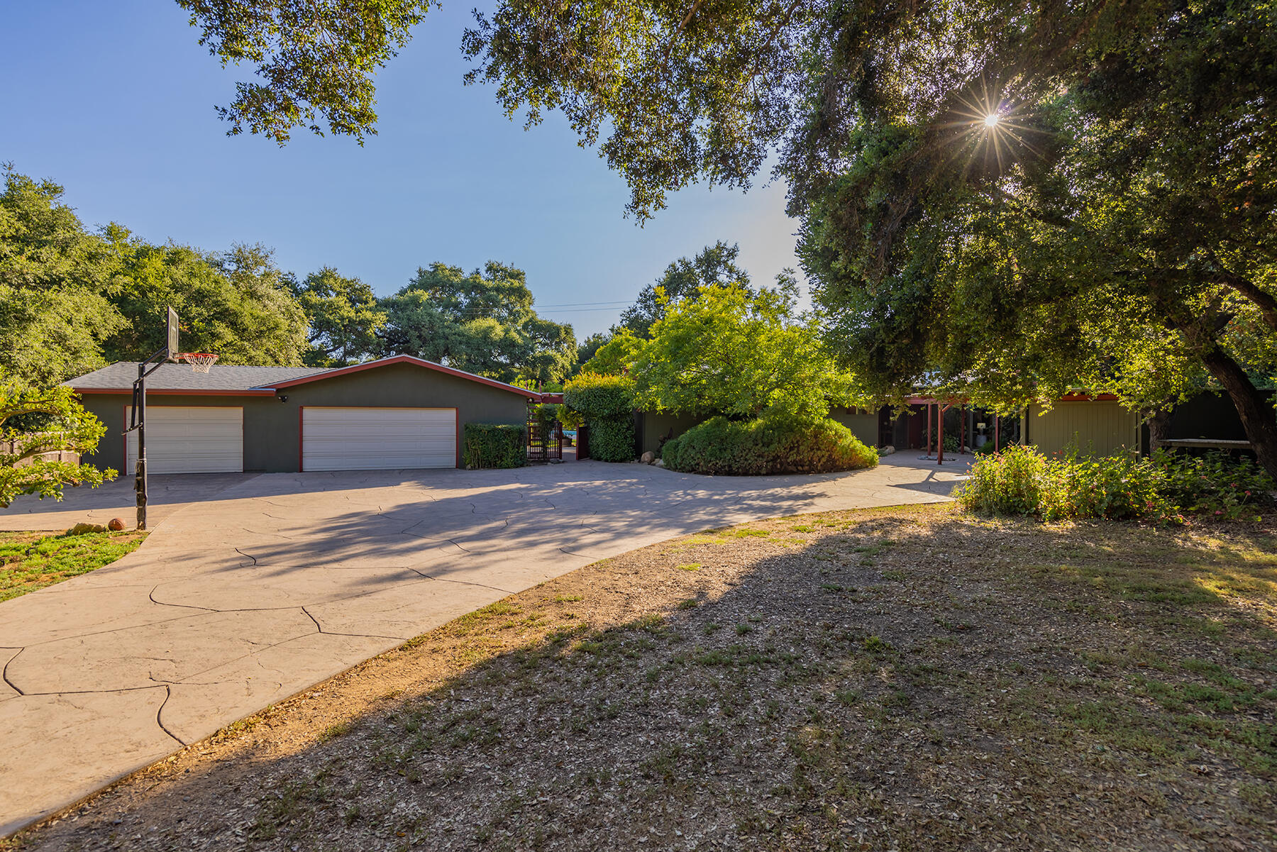 217 Sierra Road Ojai, CA 93023 - Photo 48 of 50 a view of a yard with plants and trees
