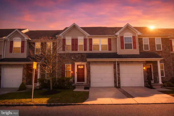 $379,900 | 7 Franklin Circle, Somerdale, NJ 08083