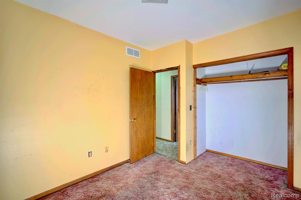 5396 East Atherton Road Burton, MI 48519 - Photo 39 of 59