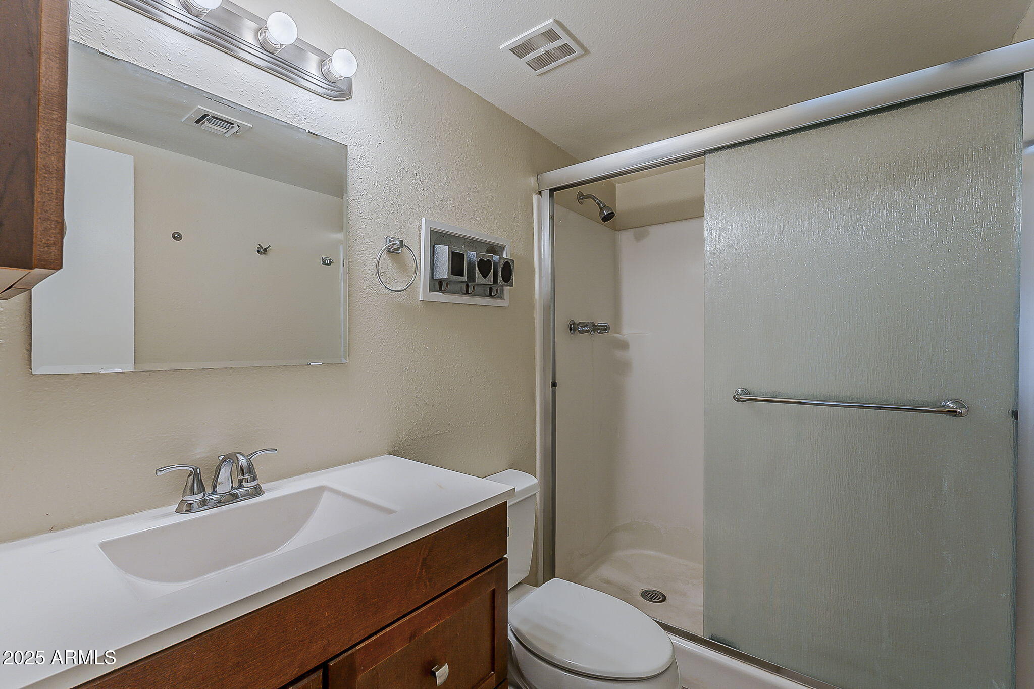 4201 East Camelback Road, Unit 74 Phoenix, AZ 85018 - Photo 13 of 23 22-web-or-mls-Camelback-22