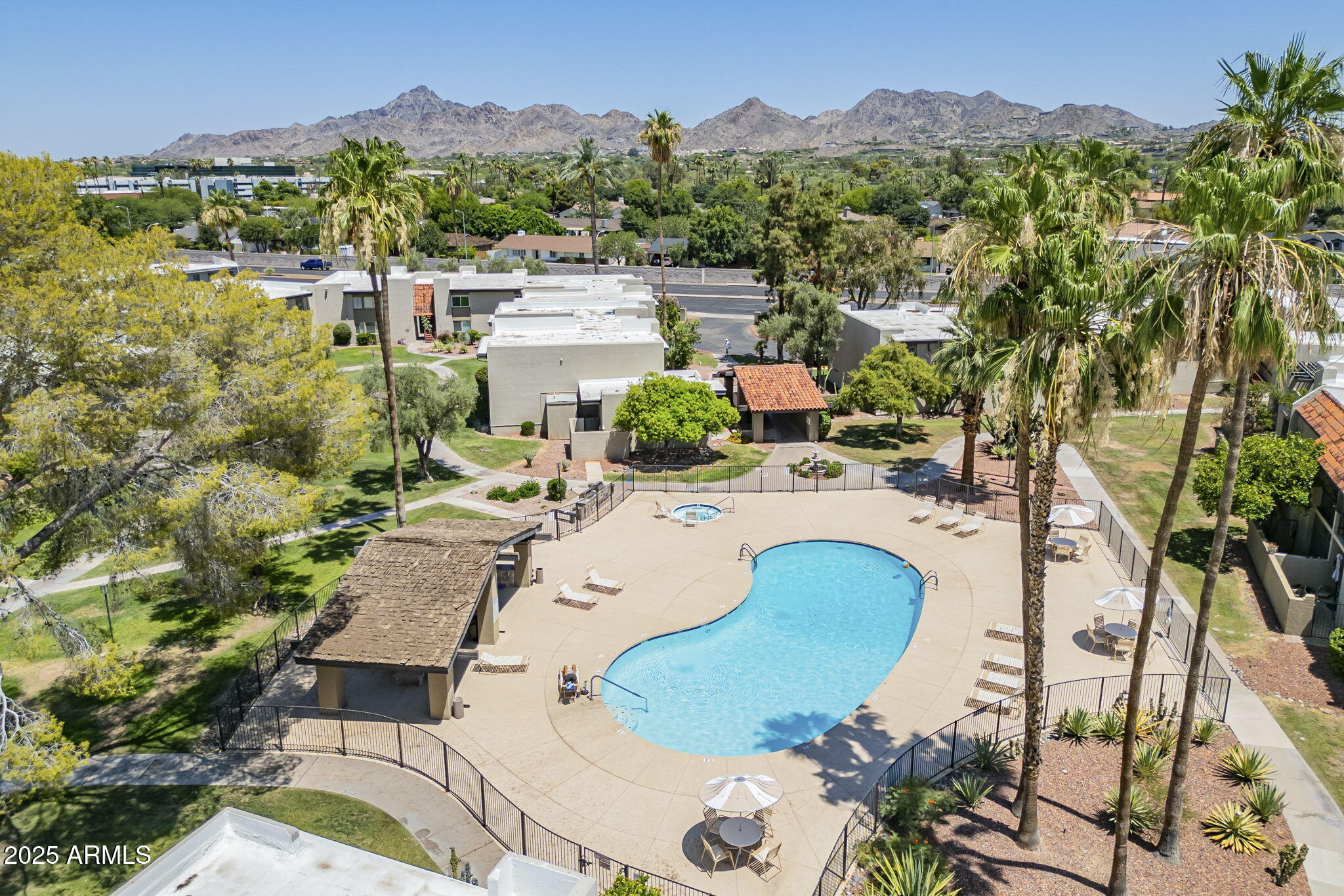 4201 East Camelback Road, Unit 74 Phoenix, AZ 85018 - Photo 19 of 23 45-web-or-mls-Camelback-15 (2)