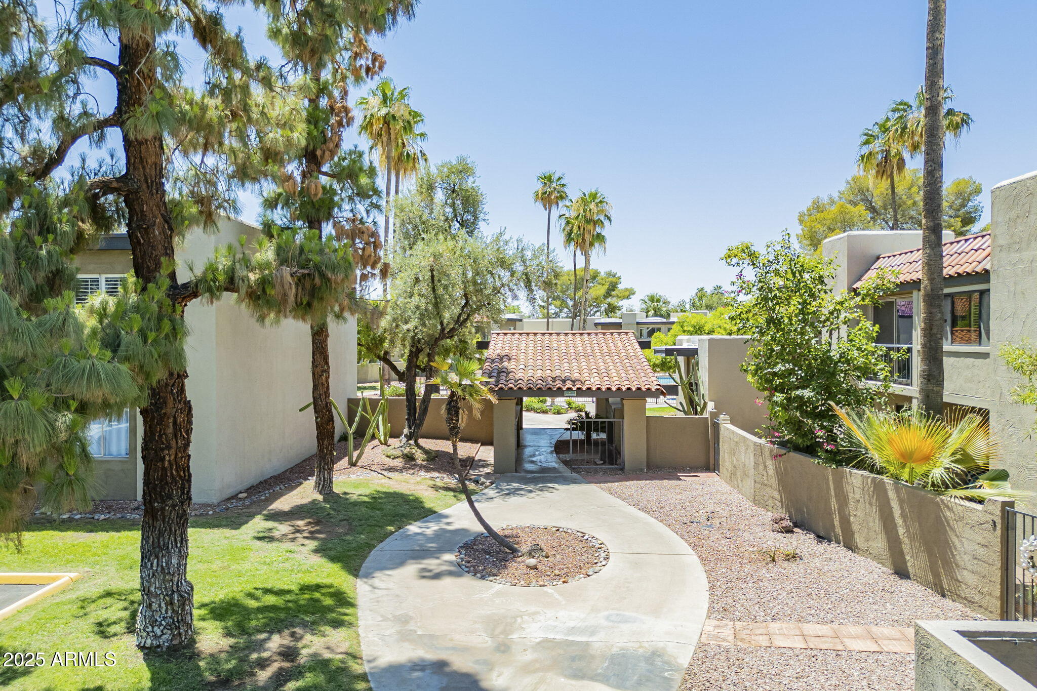 4201 East Camelback Road, Unit 74 Phoenix, AZ 85018 - Photo 21 of 23 53-web-or-mls-Camelback-23 (2)