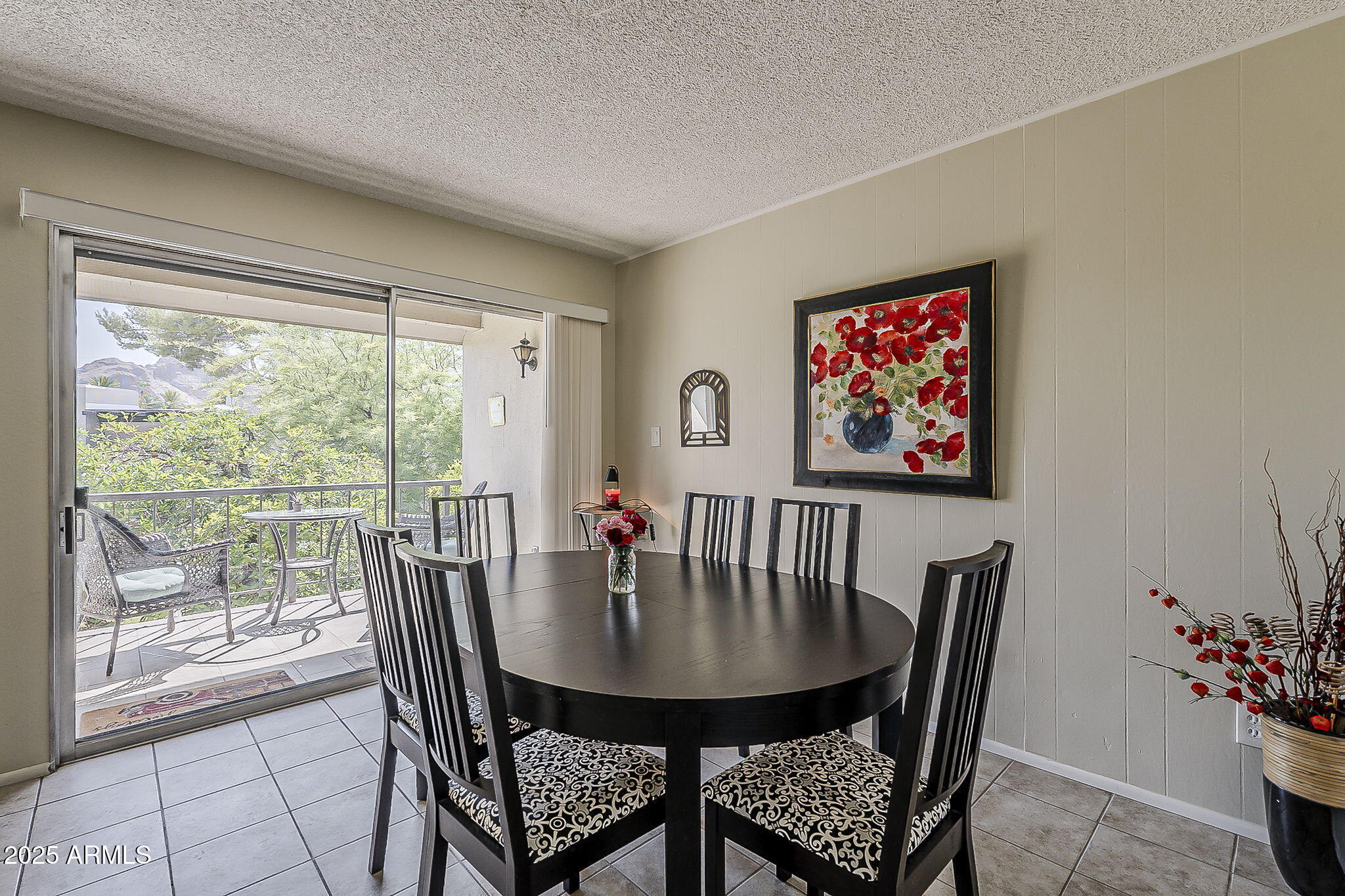 4201 East Camelback Road, Unit 74 Phoenix, AZ 85018 - Photo 6 of 23 15-web-or-mls-Camelback-15