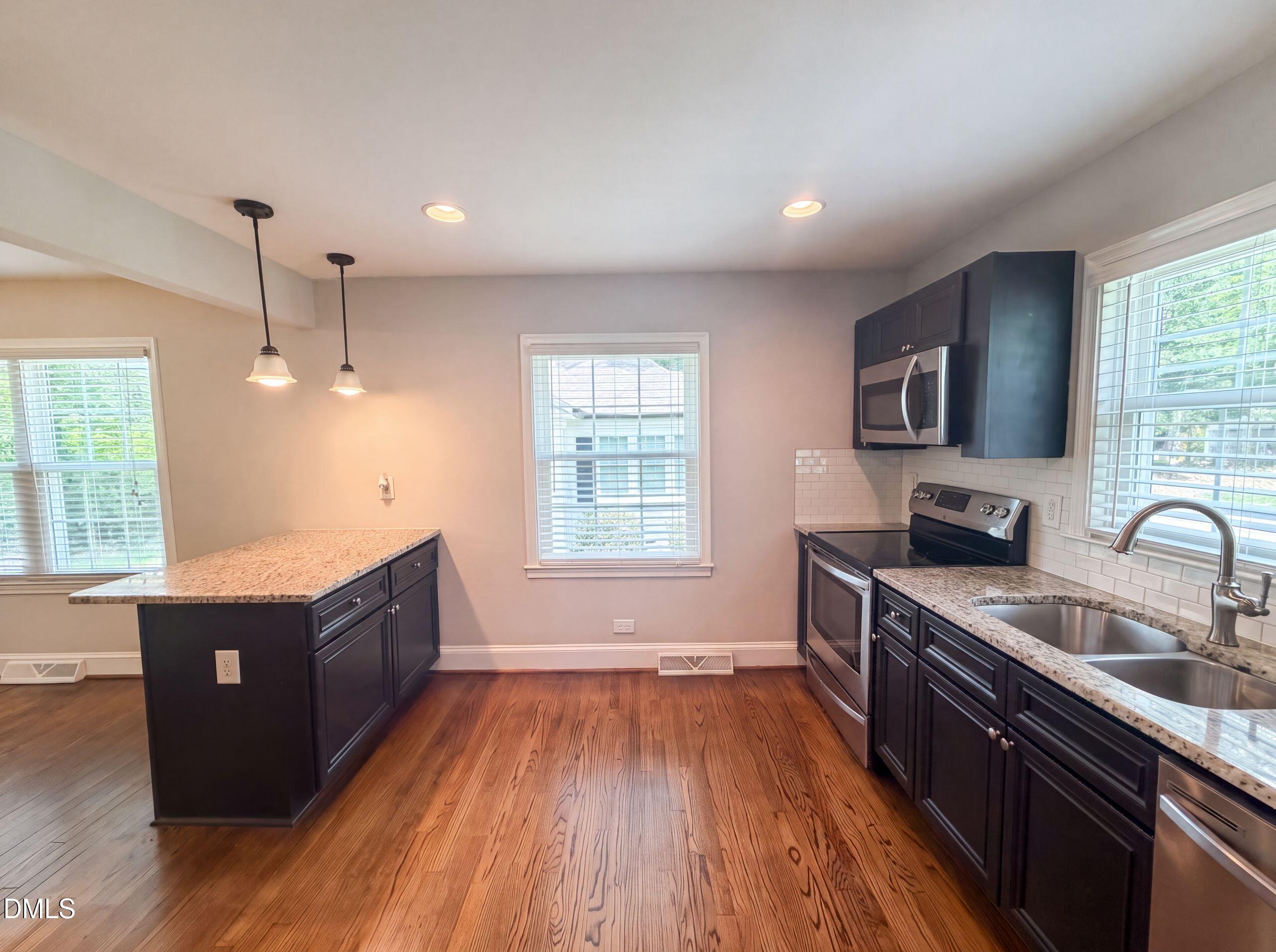 1712 North Roxboro Street Durham, NC 27701 - Photo 5 of 16 listing_4