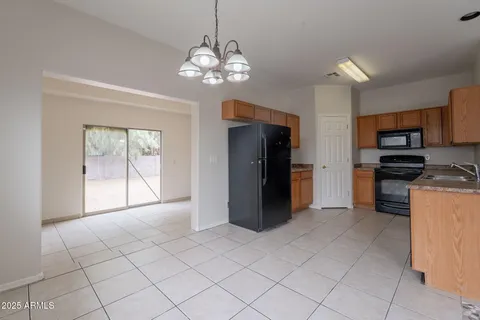 $399,900 | 2210 North 27th Place, Phoenix, AZ 85008