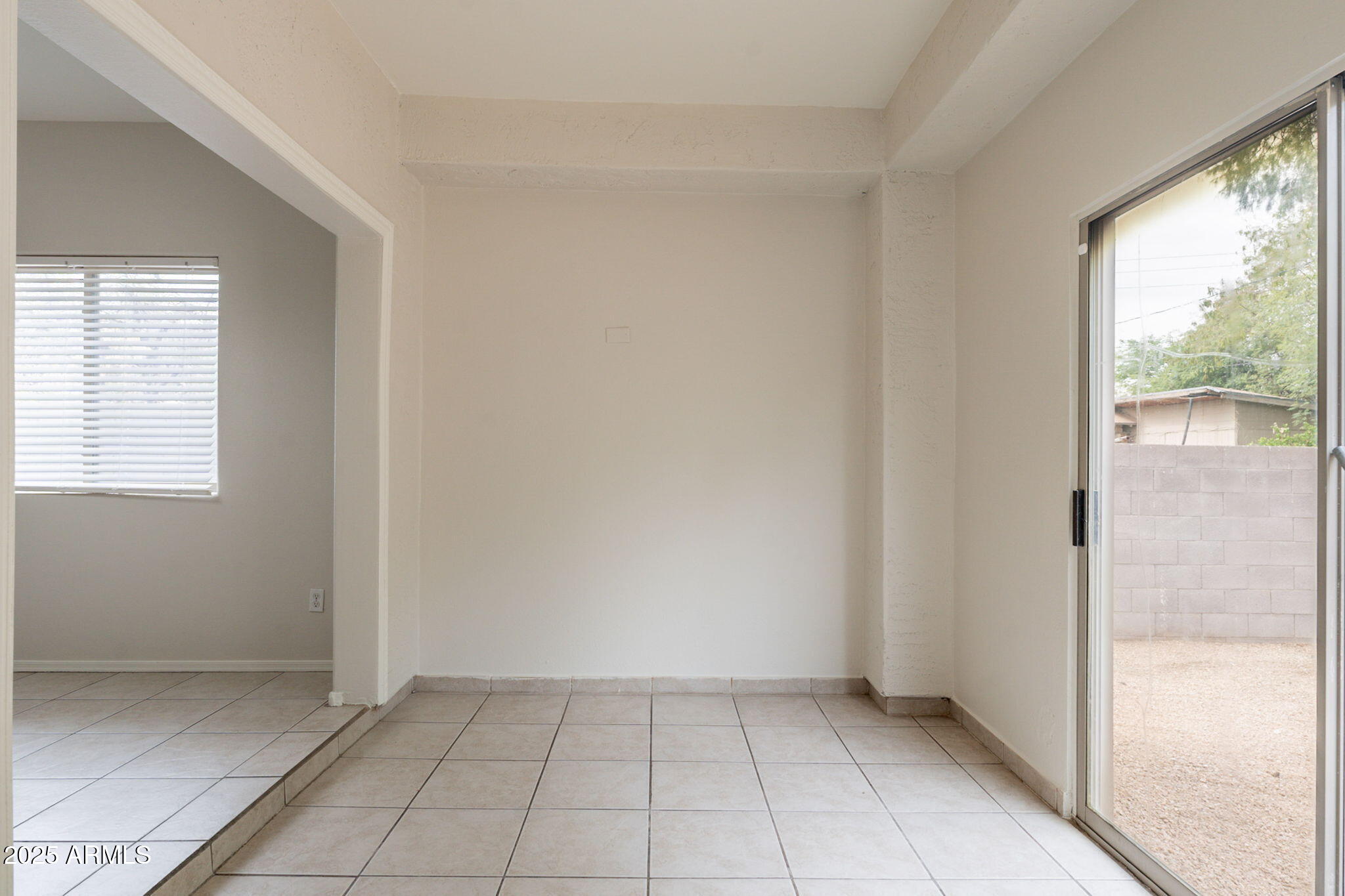 2210 North 27th Place Phoenix, AZ 85008 - Photo 26 of 53 26-web-or-mls-27th-26