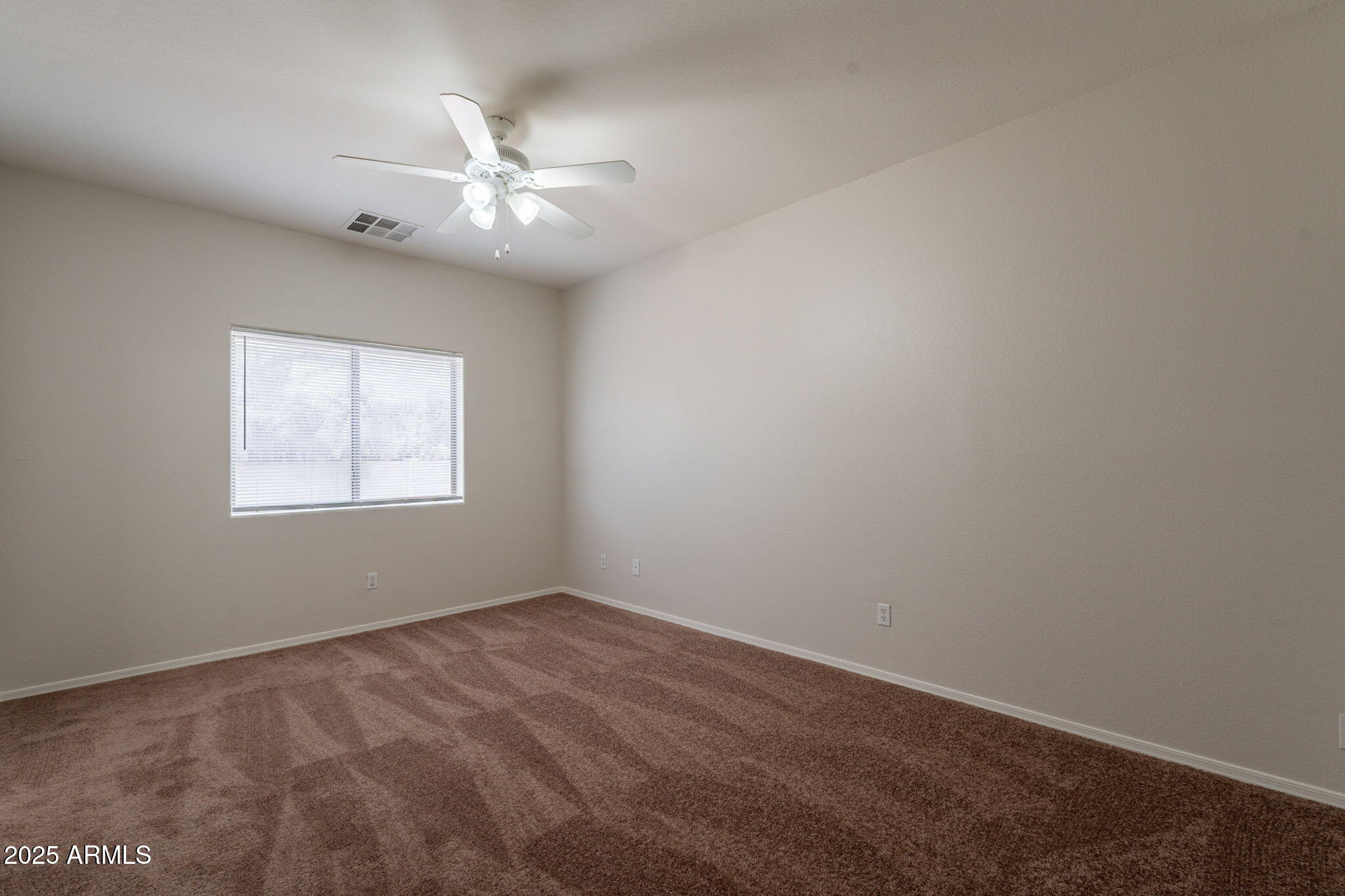 2210 North 27th Place Phoenix, AZ 85008 - Photo 35 of 53 35-web-or-mls-27th-35