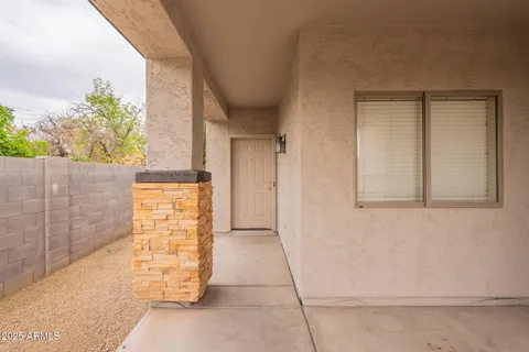 $399,900 | 2210 North 27th Place, Phoenix, AZ 85008