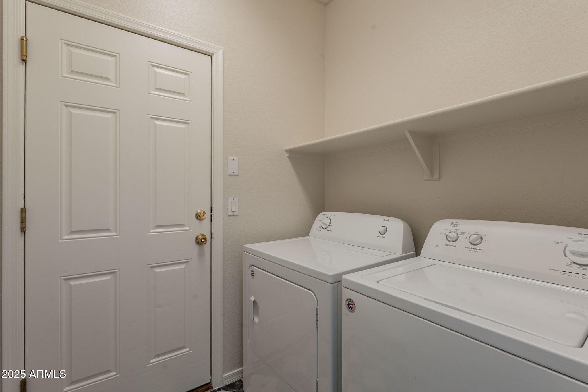 2210 North 27th Place Phoenix, AZ 85008 - Photo 44 of 53 44-web-or-mls-27th-44