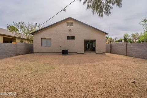 $399,900 | 2210 North 27th Place, Phoenix, AZ 85008