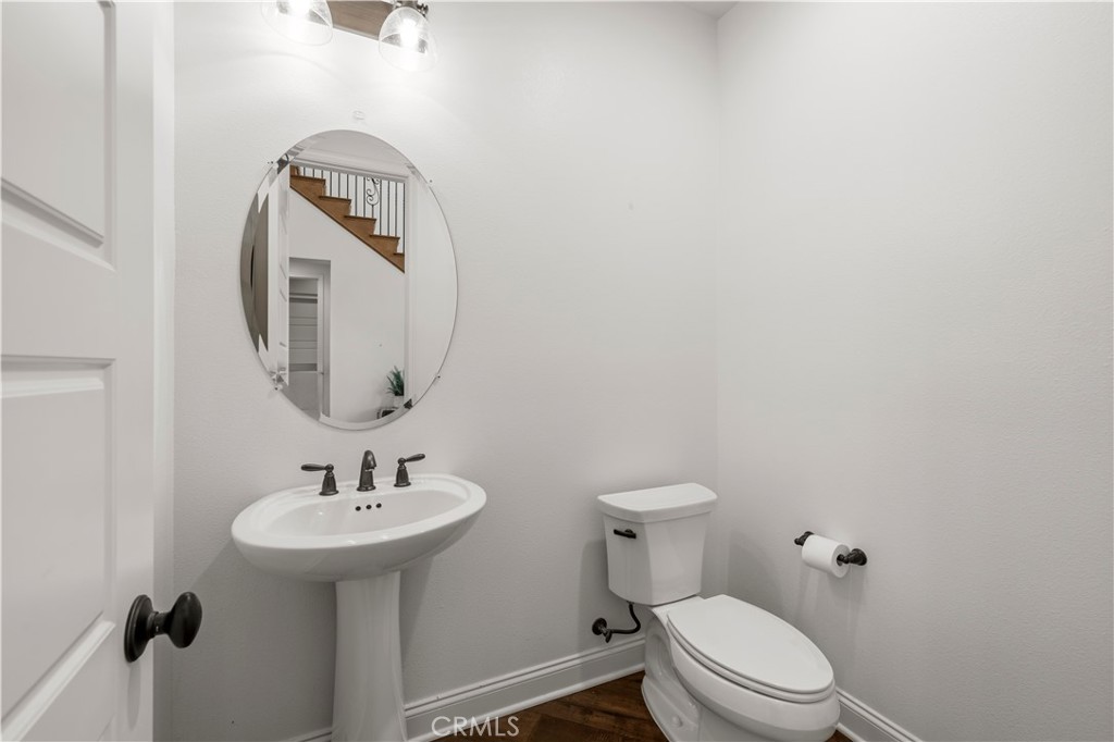 24949 Old Stone Way Stevenson Ranch, CA 91381 - Photo 47 of 111