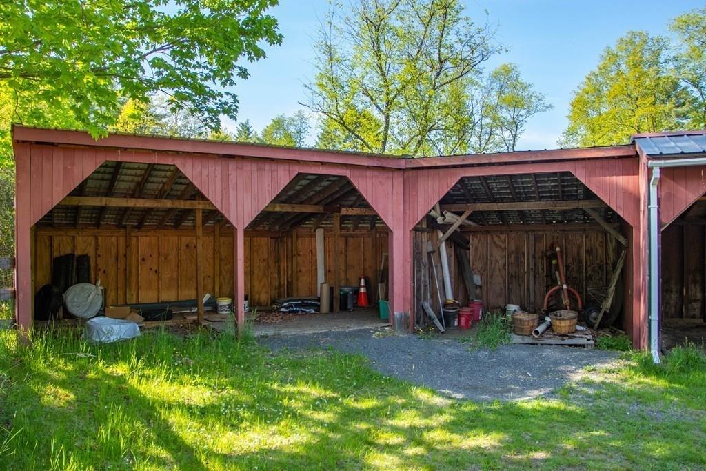 209 Barton Road Greenfield, MA 01301 - Photo 5 of 28 Gallery Image 5
