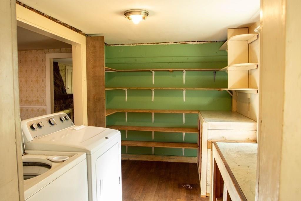 209 Barton Road Greenfield, MA 01301 - Photo 7 of 28 Gallery Image 7