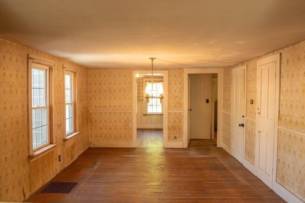 209 Barton Road Greenfield, MA 01301 - Photo 8 of 28 Gallery Image 8