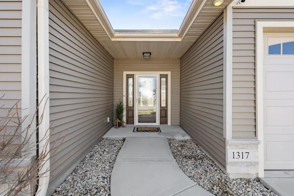 $550,000 | 1317 Brunette Downs Drive, Madison, WI 53718