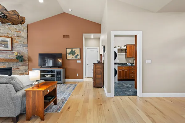 $550,000 | 1317 Brunette Downs Drive, Madison, WI 53718