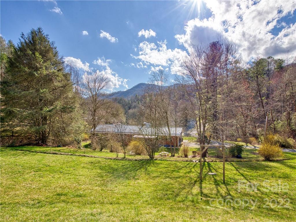 34 Old Time Road Waynesville, NC 28785 - Photo 7 of 26 Gallery Image 7