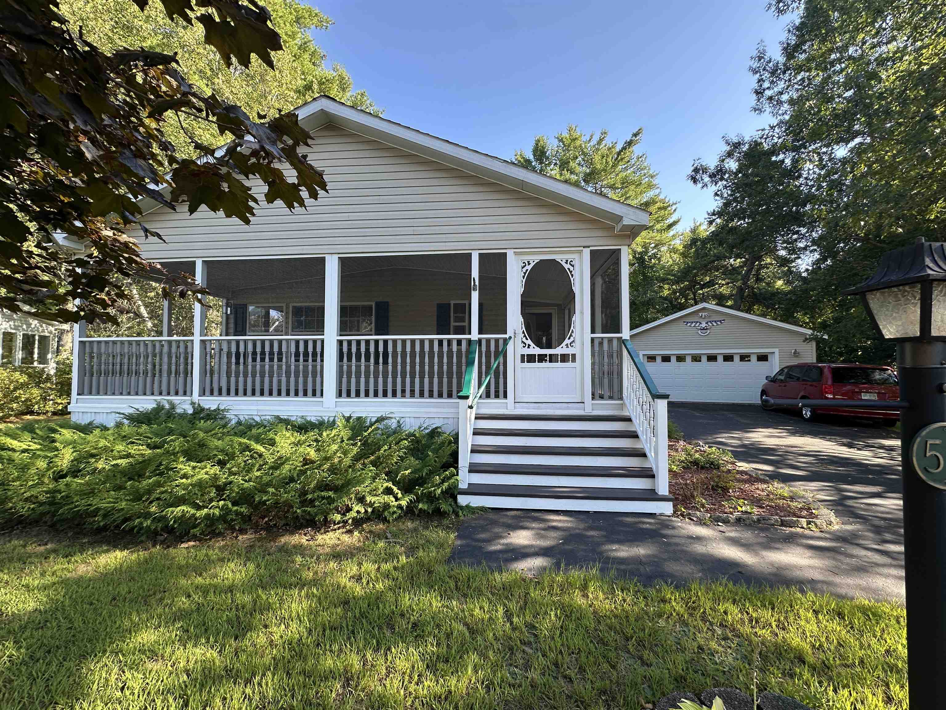 50 Temple Drive Rochester, NH 03868 - Photo 3 of 59