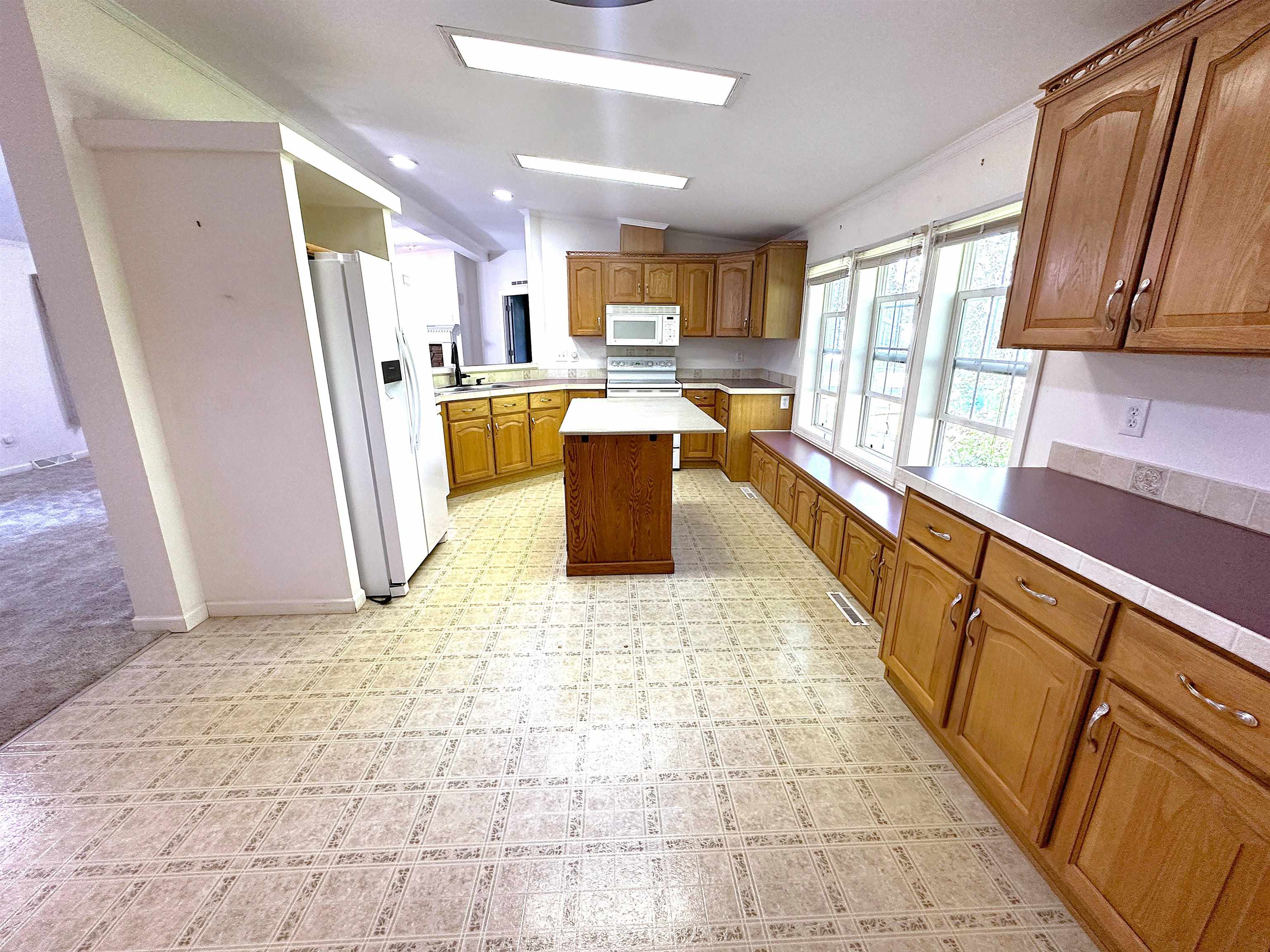 50 Temple Drive Rochester, NH 03868 - Photo 10 of 59