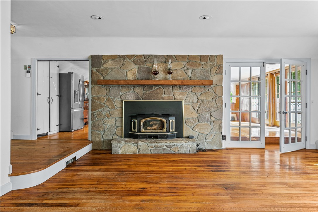 1029 Boston Neck Road North Kingstown, RI 02852 - Photo 7 of 32 Gallery Image 7
