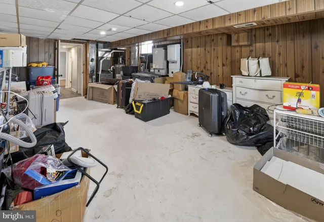 a view of a storage & utility room
