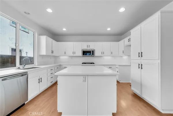 $820,000 | 33123 Yucca Street, Temecula, CA 92592