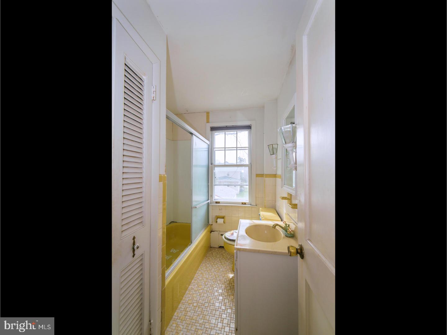 129 Kathmere Road Havertown, PA 19083 - Photo 14 of 19 Bathroom