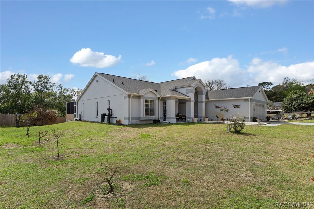 907 Pineaire Street Inverness, FL 34452 - Photo 6 of 57