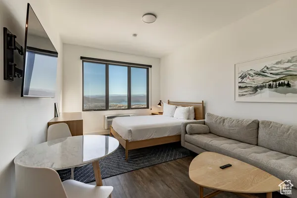 $525,000 | 2303 West Deer Hollow Court, Unit 1231, Park City, UT 84060