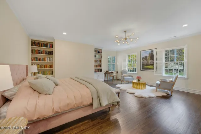 $7,950,000 | 33 Highland Farm Road, Greenwich, CT 06831