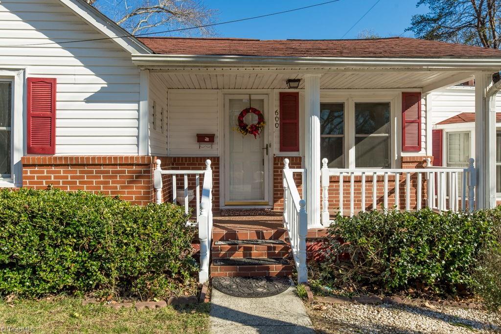 600 Friendly Road Eden, NC 27288 - Photo 4 of 43 Gallery Image 4