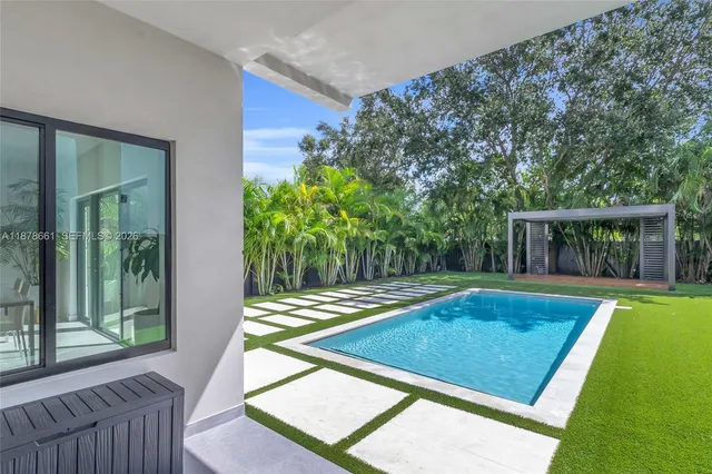 $1,835,000 | 2029 Southwest 62nd Avenue, Miami, FL 33155