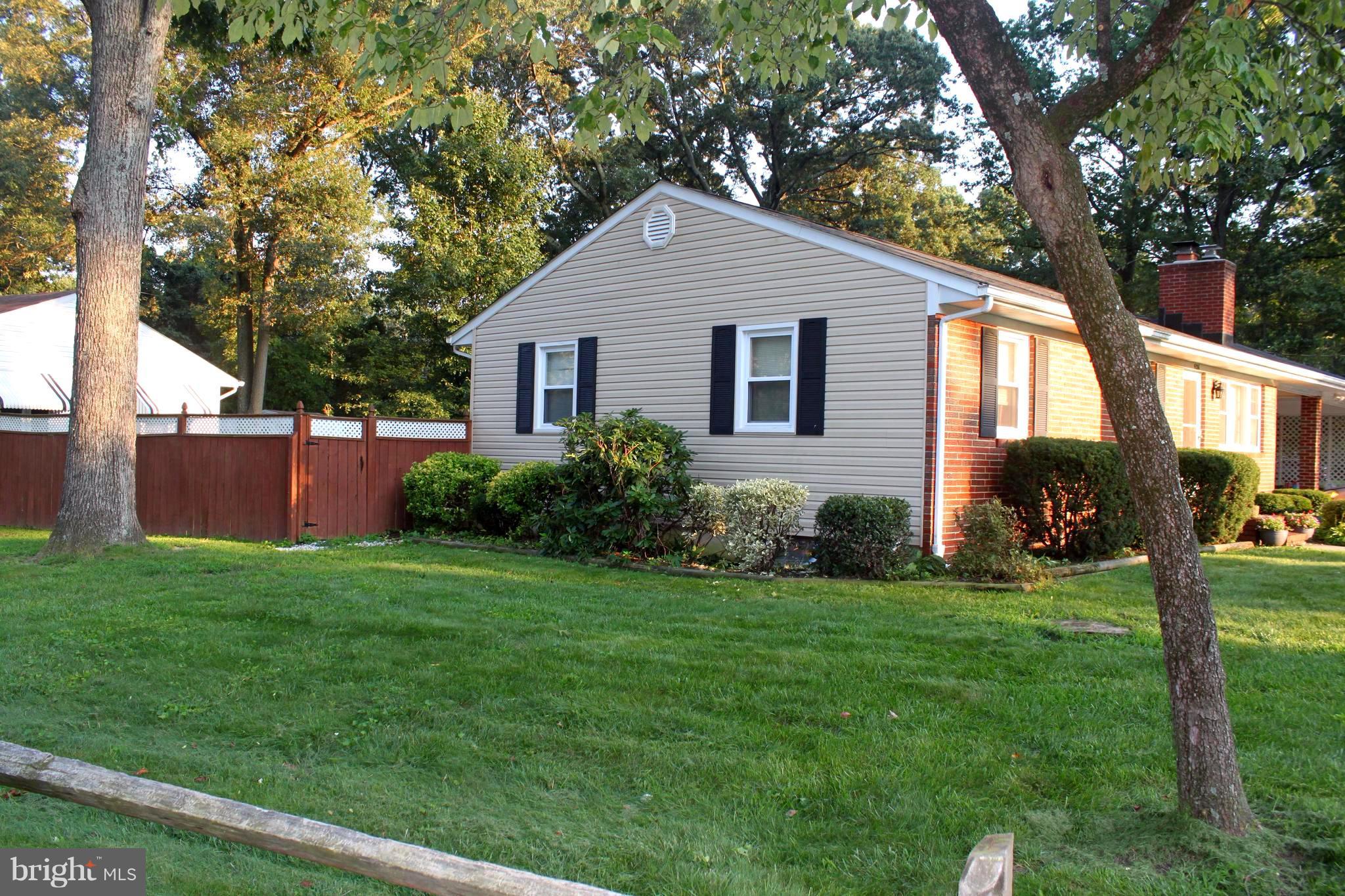 526 Sunset Knoll Road Pasadena, MD 21122 - Photo 2 of 25 Exterior (General)