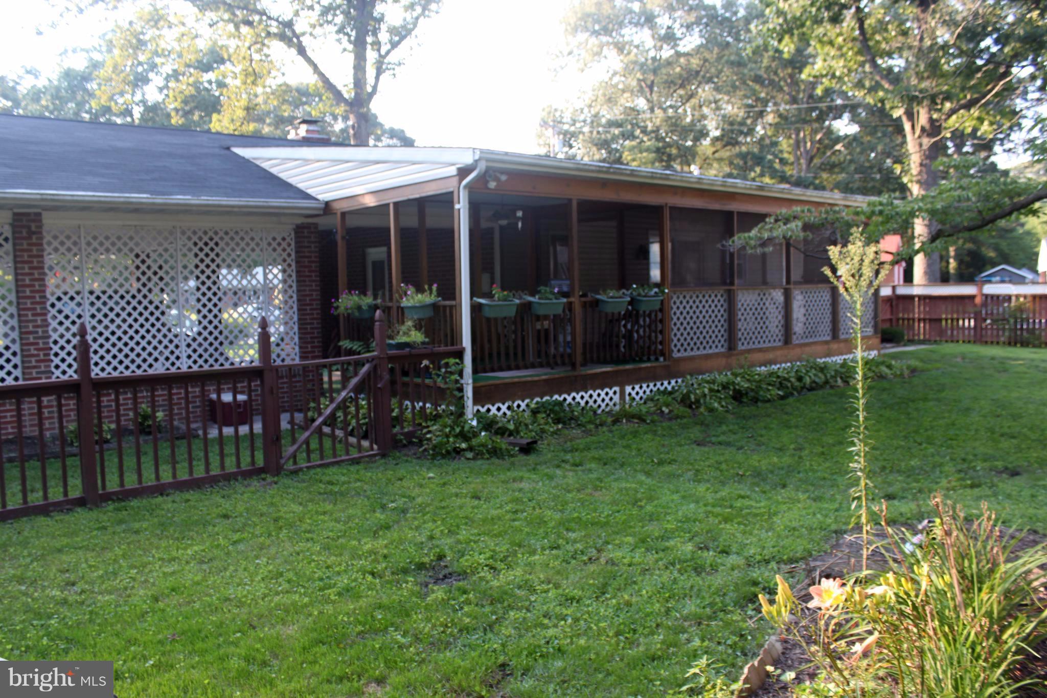 526 Sunset Knoll Road Pasadena, MD 21122 - Photo 8 of 25 Exterior (Rear)