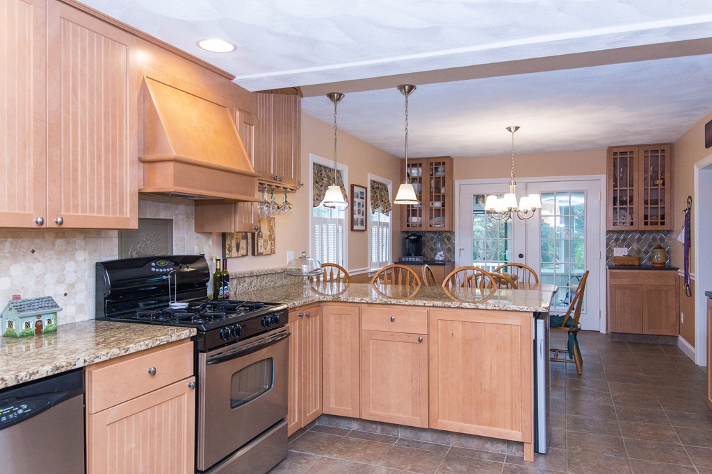 7 Purity Springs Road Burlington, MA 01803 - Photo 3 of 30 Gallery Image 3