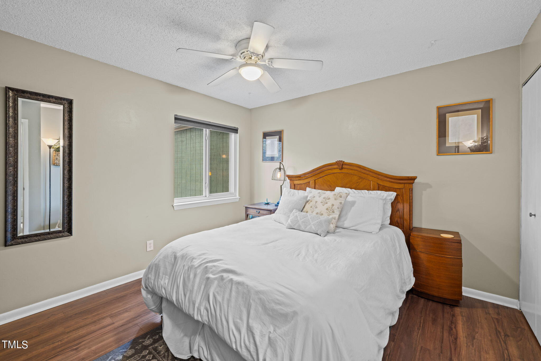 709 Godwin Court Raleigh, NC 27606 - Photo 17 of 31 25-web-or-mls-5Z8A9980