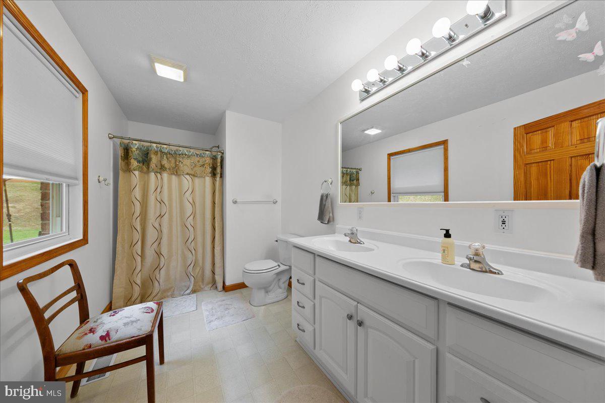 906 Cauthorn Mill Road Middletown, VA 22645 - Photo 27 of 47