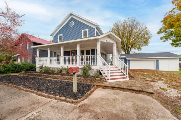 $399,999 | 816 River Street, Three Rivers, MI 49093