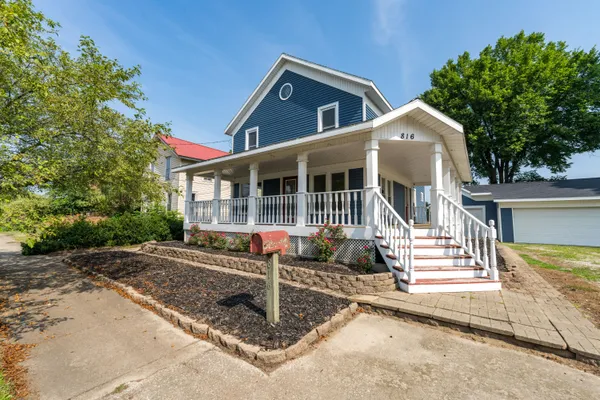 $399,999 | 816 River Street, Three Rivers, MI 49093