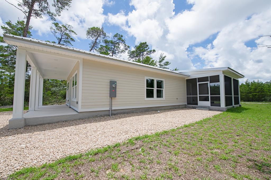 1722 Landing Street Carrabelle, FL 32322 - Photo 3 of 43