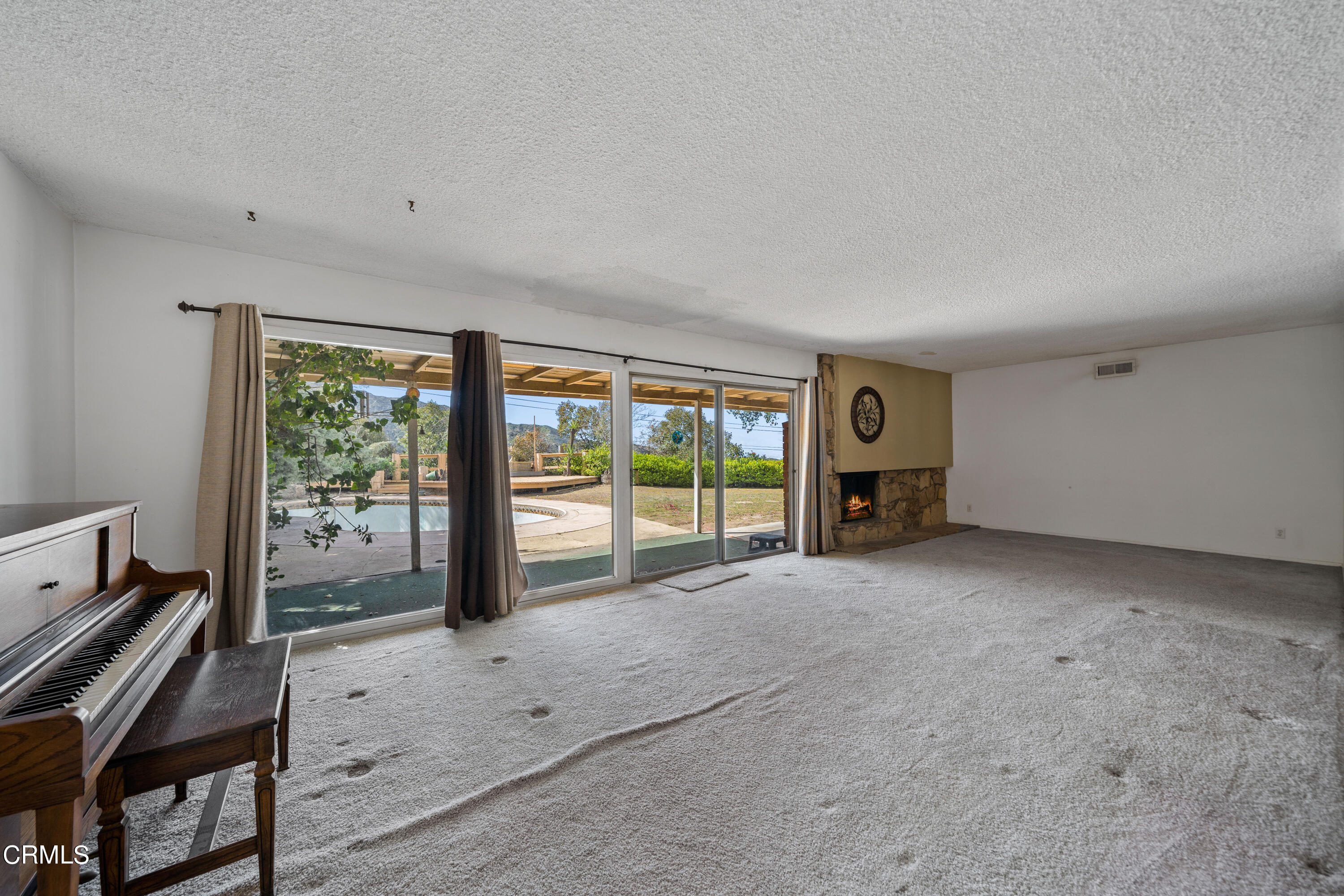 7024 Charrick Place Tujunga, CA 91042 - Photo 13 of 45 a view of an empty room with a window