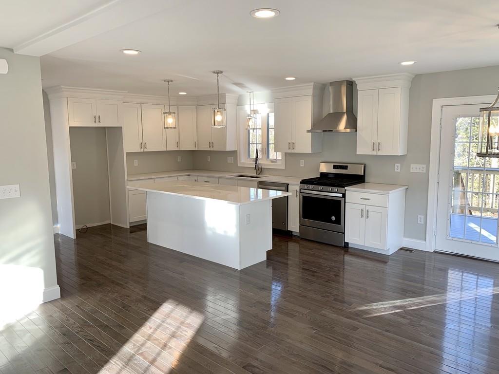 29 Randall Road Mattapoisett, MA 02739 - Photo 11 of 30 Gallery Image 11
