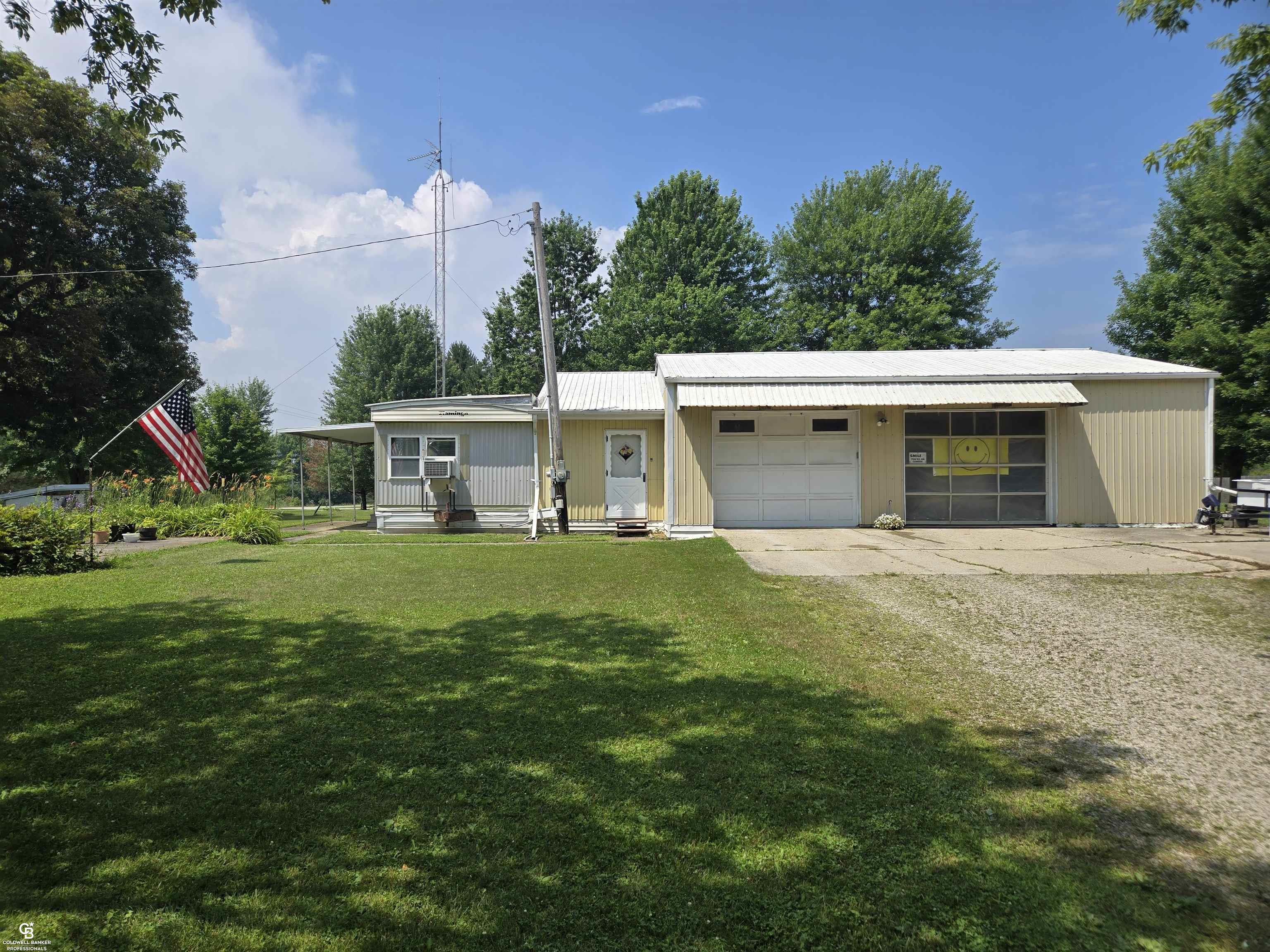 8009 Arendt Road Yale, MI 48097 - Photo 5 of 28
