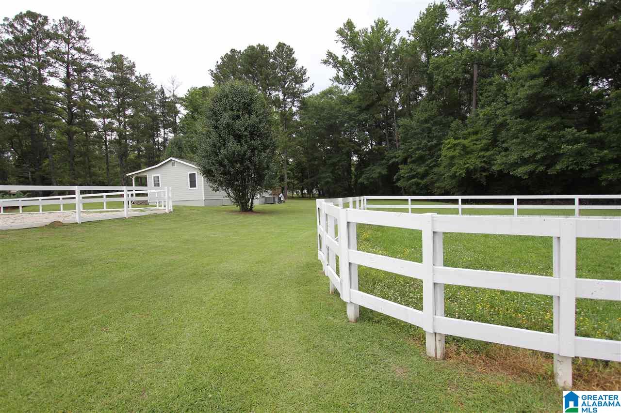 4015 Nixon Road Bessemer, AL 35022 - Photo 8 of 17
