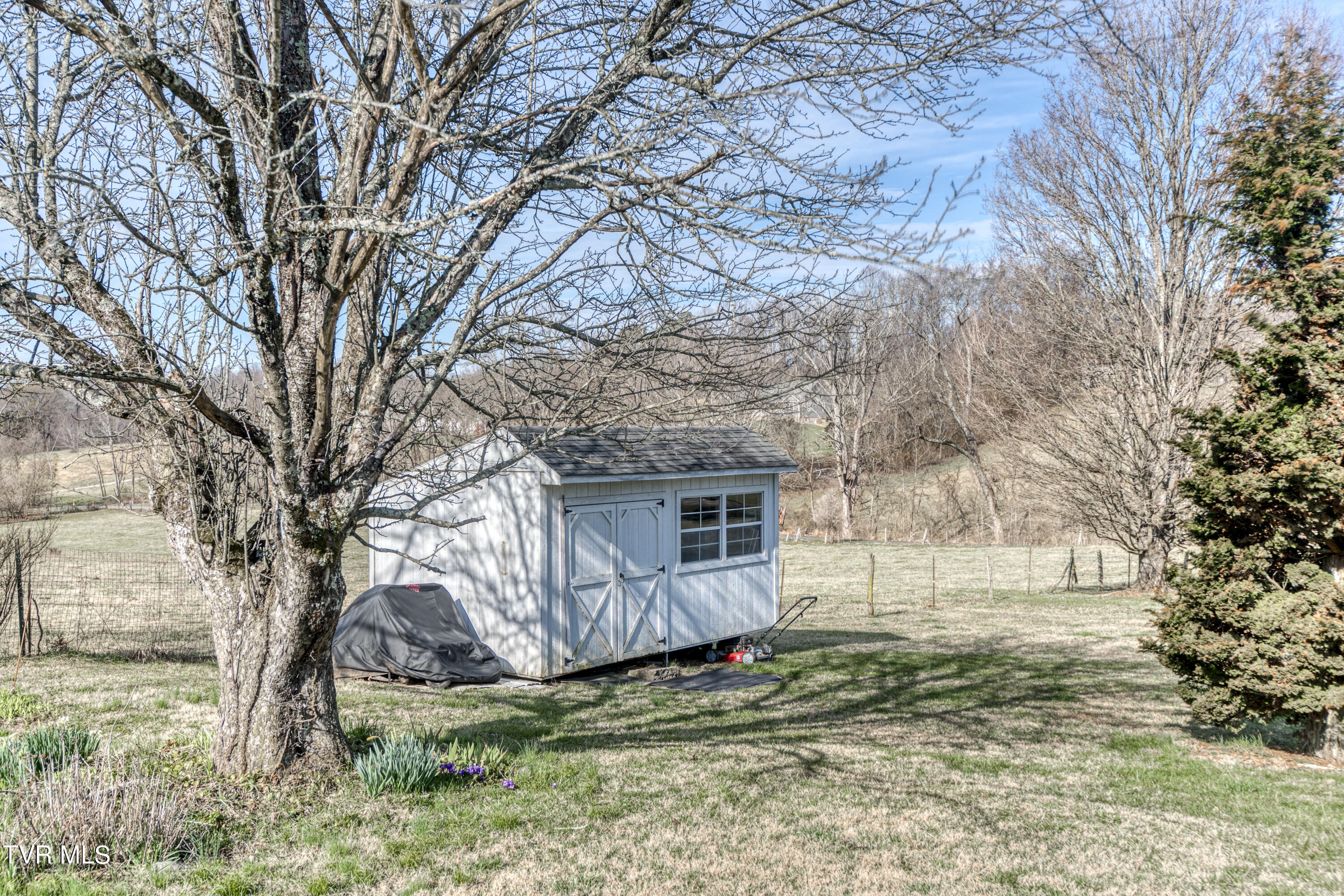 4426 Dishner Valley Road Bristol, VA 24202 - Photo 24 of 33 IMG_2673