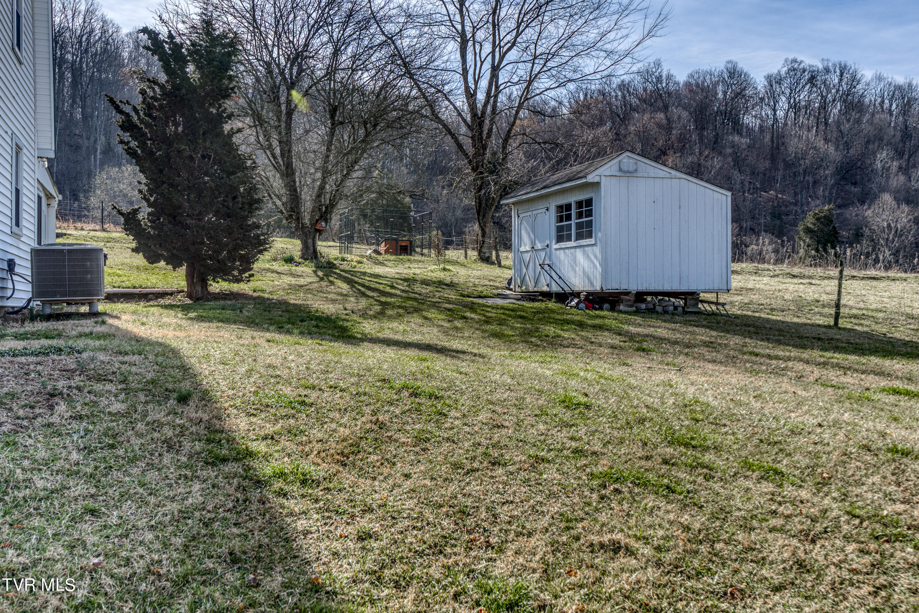 4426 Dishner Valley Road Bristol, VA 24202 - Photo 25 of 33 IMG_2683