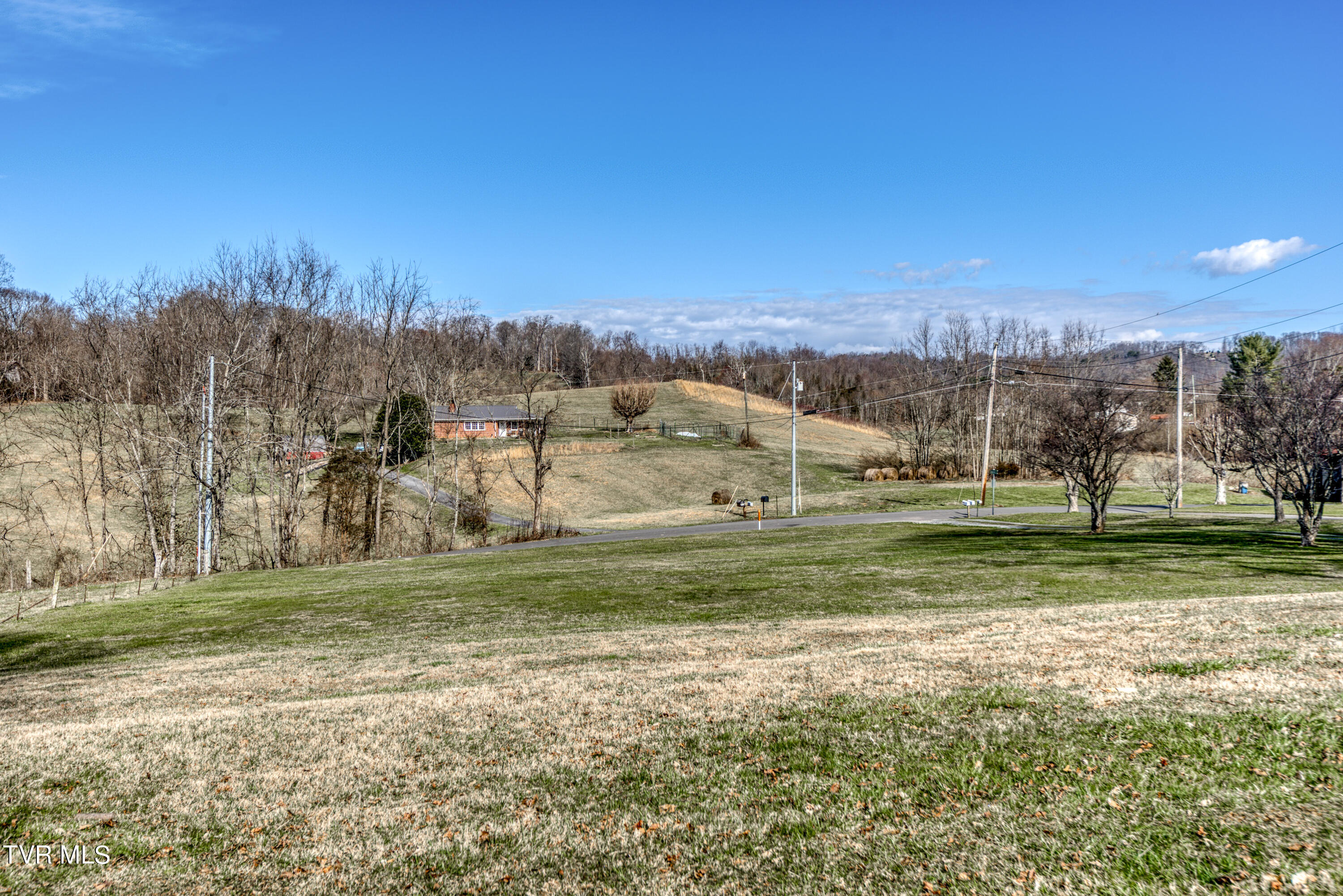 4426 Dishner Valley Road Bristol, VA 24202 - Photo 30 of 33 IMG_2697